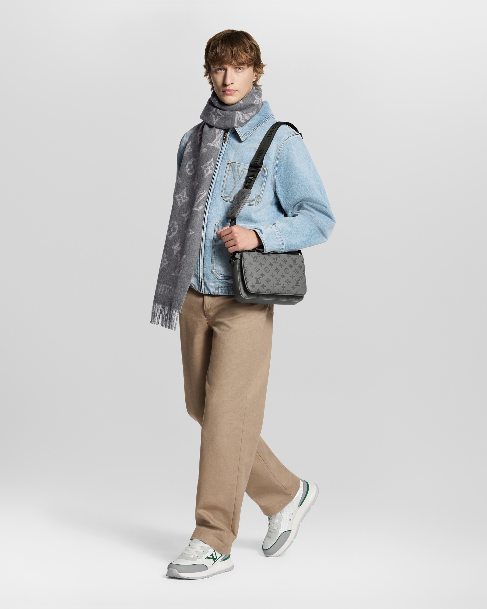 Monogram Shadow Scarf . - Luxury For Men - M79126 Grey | LOUIS